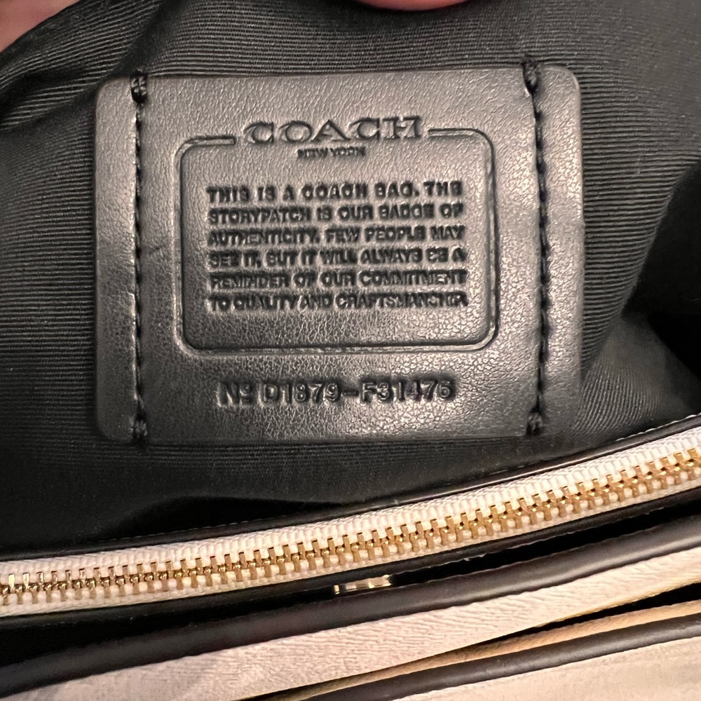 COACH Casey Tote, Chalk Color, Crossgrain Leather - Picture 7 of 12